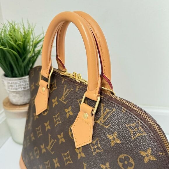 ✅100%AUTH✅LOUIS VUITTON ALMA PM - Picture 9 of 17
